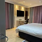 Bed & Breakfast Des Fleurs 4*