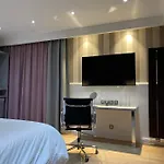 Des Fleurs Bed & Breakfast 4*