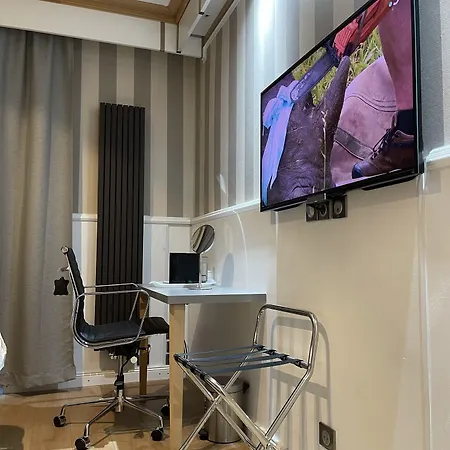 Des Fleurs 4*