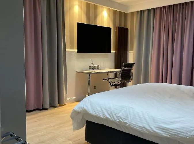 Bed & Breakfast Des Fleurs 4*